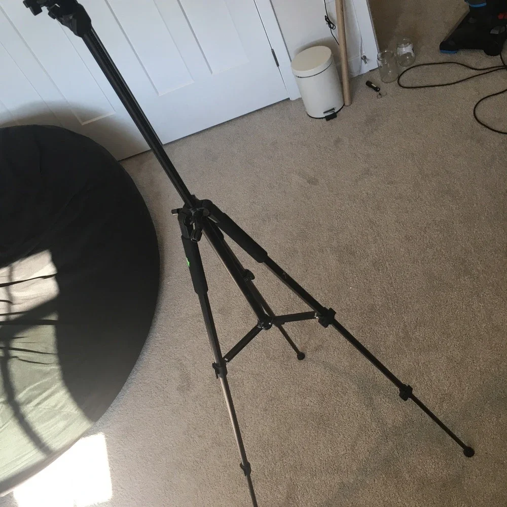 Xit XT60TRB 60-Inch Pro Series Full Size Camera/Video Tripod Missing 1 Screw‎